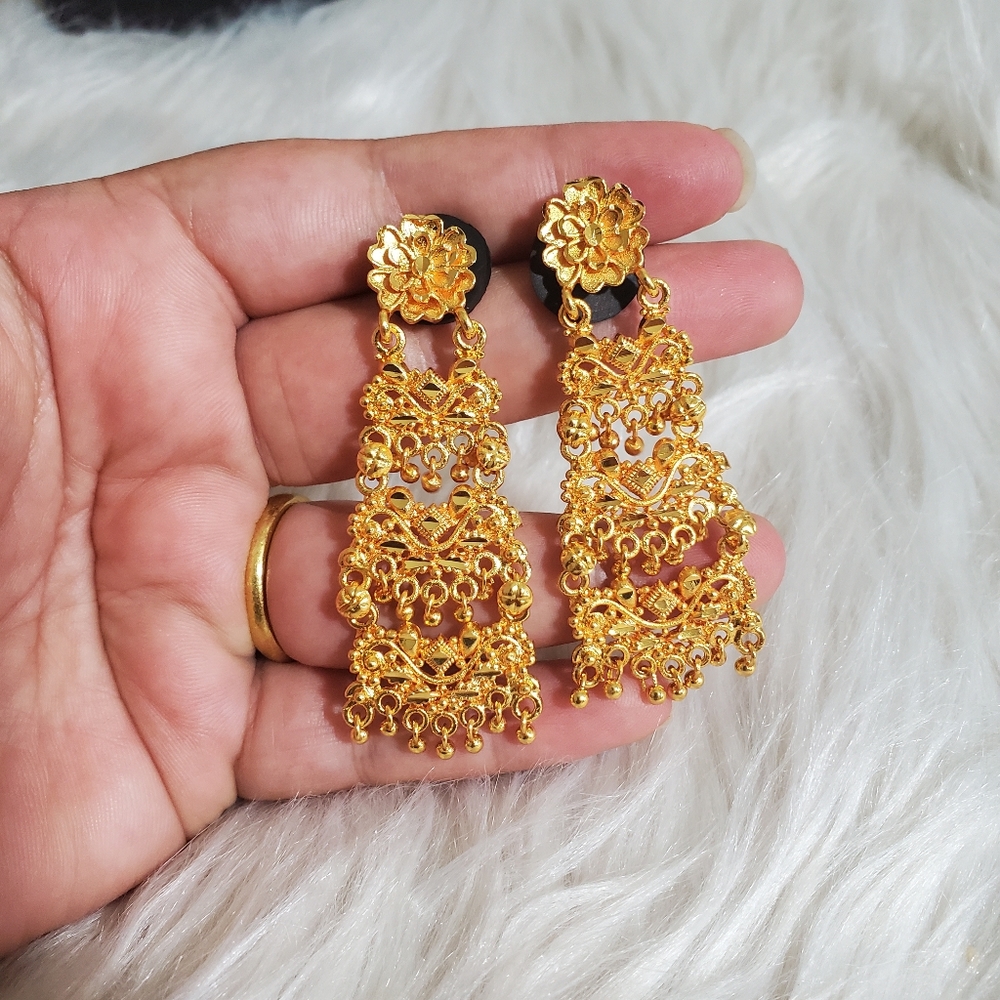 Brand new goldplated Bollywood Indian Pakistani earrings